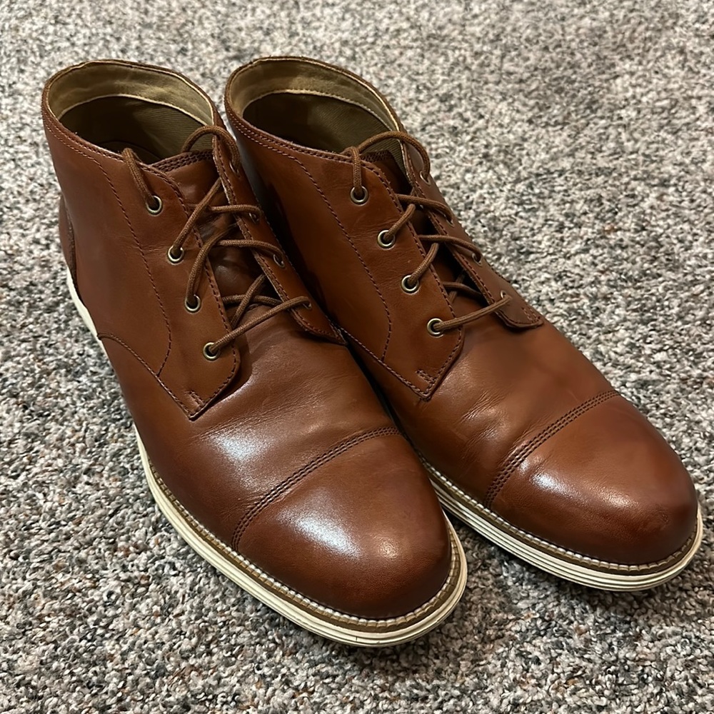 Cole Hahn original Grand chukka dress boots size 10.5